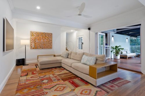 Halcyon House, Bardon 42