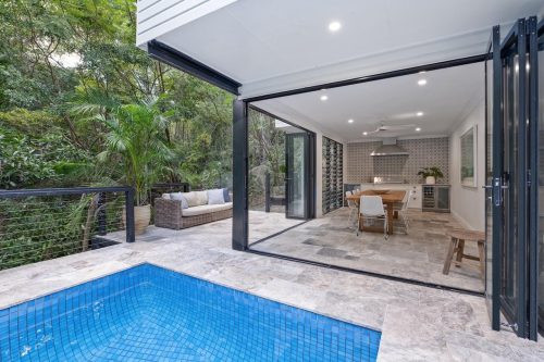 Halcyon House, Bardon 44
