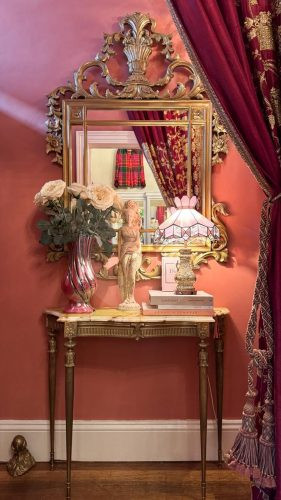 Hollywood Glamour, Collingwood - Entrance - 3