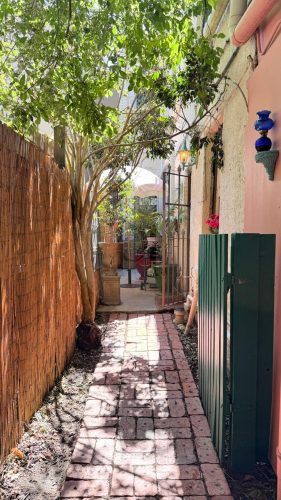 facade driveway