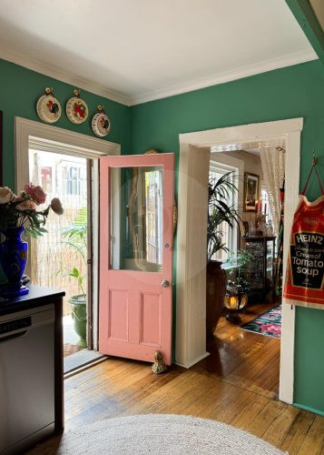 Hollywood Glamour, Collingwood - Kitchen - 7