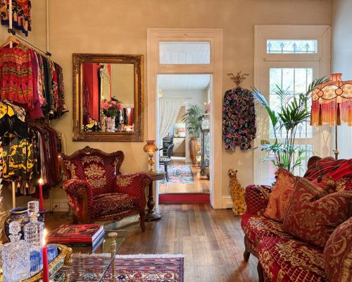 Hollywood Glamour, Collingwood - Lounge room - 10