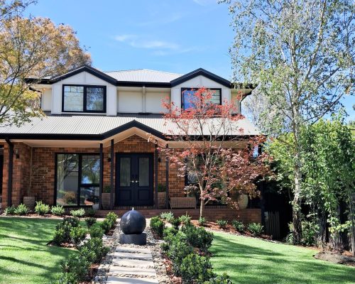facade garden established
