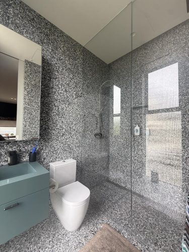 STORM FRONT CHIDRENS BEDROOMS AND BATHROOM18