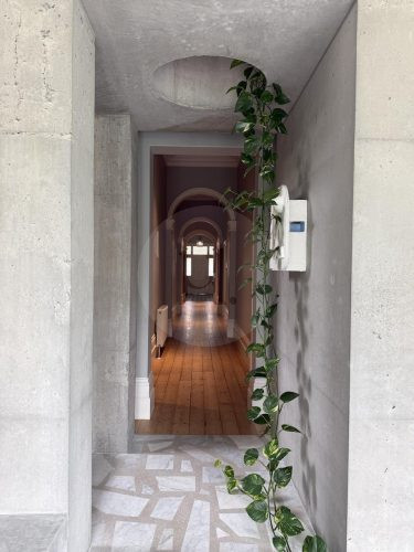 STORM FRONT HALL 1