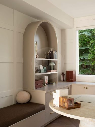 Villa Alcyone, Eleanora12