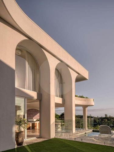 Villa Alcyone, Eleanora13