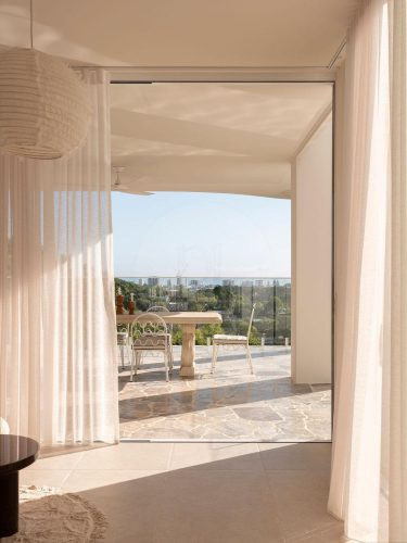 Villa Alcyone, Eleanora14