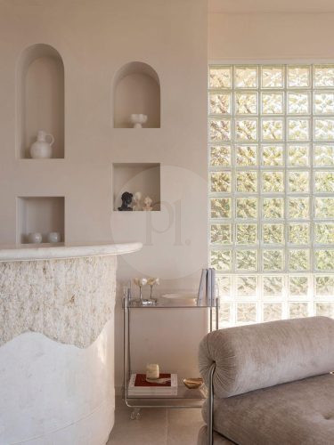 Villa Alcyone, Eleanora32