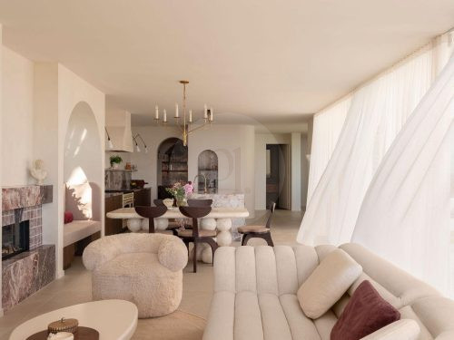 Villa Alcyone, Eleanora33