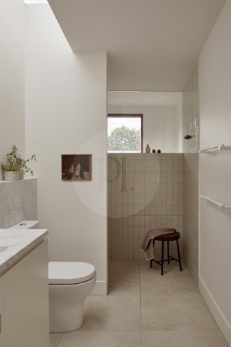 A Stone's Throw, Northcote 17
