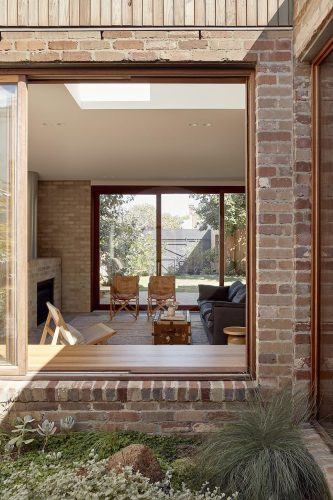 A Stone's Throw, Northcote 21
