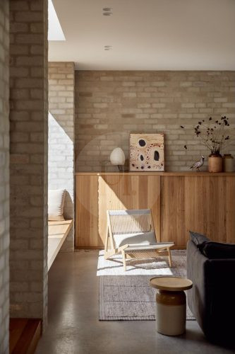 A Stone's Throw, Northcote 7