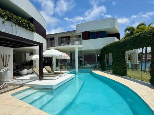 pool outdoor area