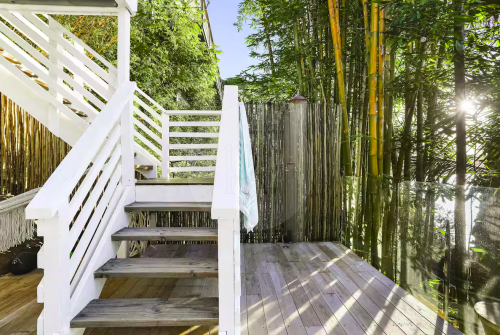 Barefoot Oasis, Bundeena 84