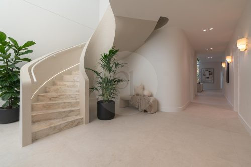 Ivory Ascent, Castlecrag 2-21