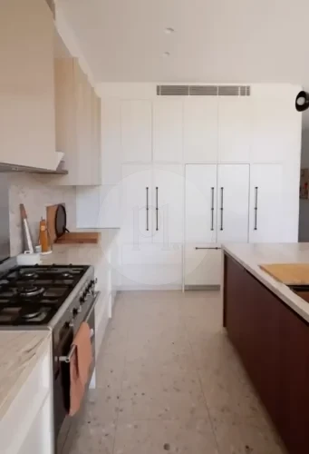 Manyana, Bondi