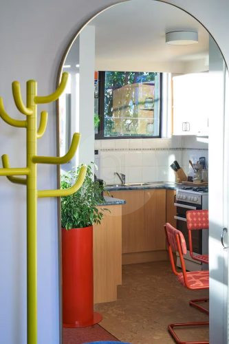 Super-Graphic APT., Collingwood-16
