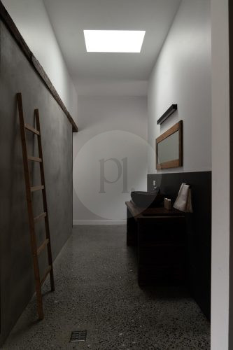Mayde House, Carool-49
