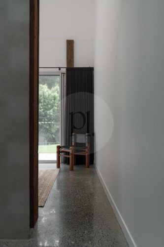Mayde House, Carool-51