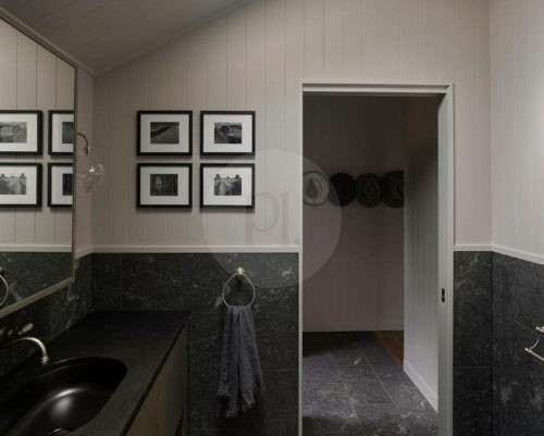 Ravenhold, Eumundi-8