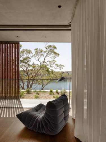 Sana, Mosman 16