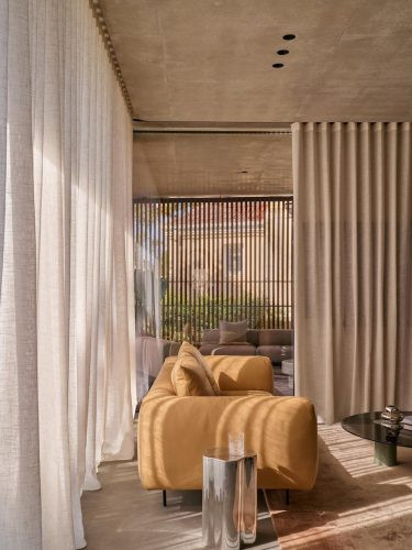 Sana, Mosman 20