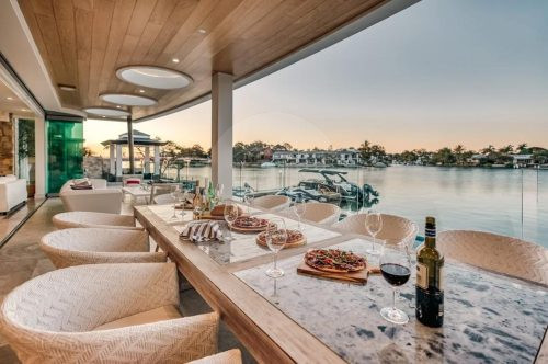 outdoor area