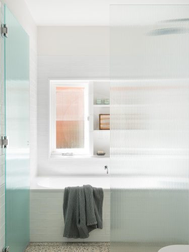 The Curve, Bronte-20