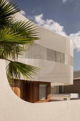 New Sensation, Bulimba 15