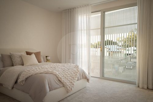 New Sensation, Bulimba 23