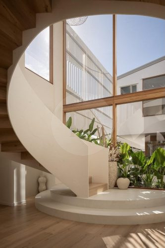 New Sensation, Bulimba 4