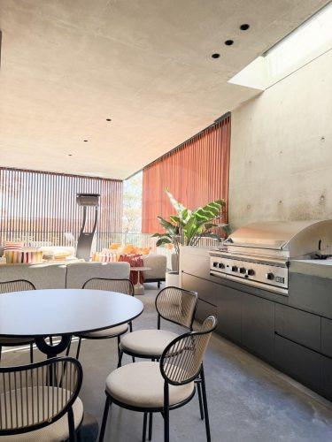 Sana, Mosman 72