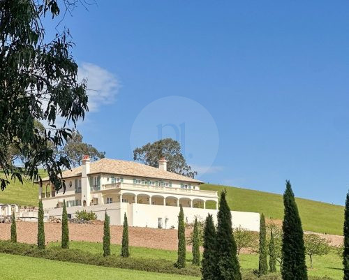 Villa Bella Vista, Mount Burnett 40
