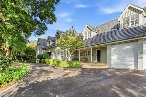 facade driveway garage