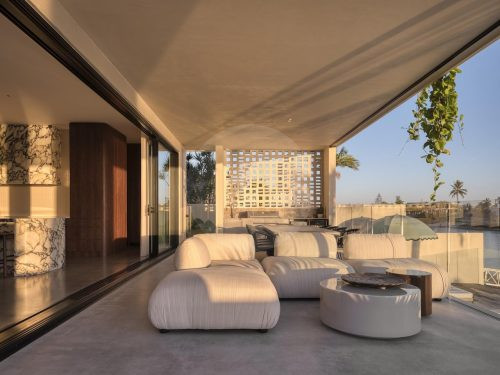 Zaria, Broadbeach Waters62