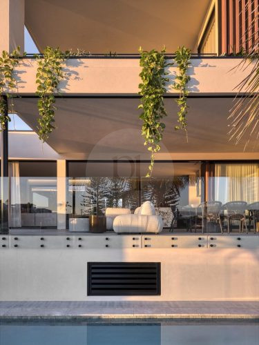 Zaria, Broadbeach Waters67