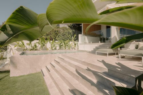 Angelsea, Burleigh Heads 18