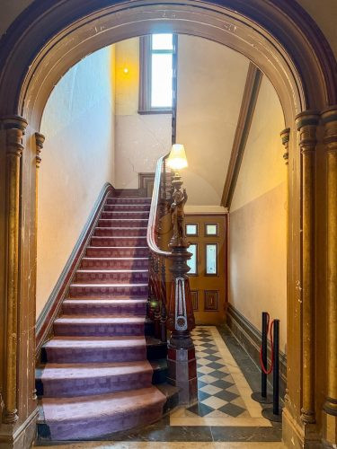 Bastion Manor, Kew33