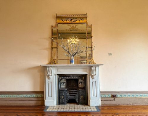 Bastion Manor, Kew54