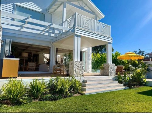 facade garden established