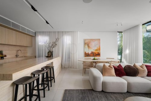 Lightstone House, Cronulla 13