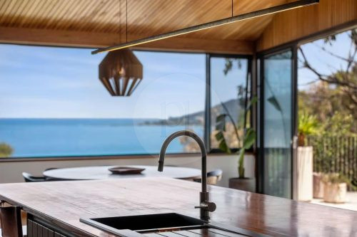 Ocean Echo, Lorne 11