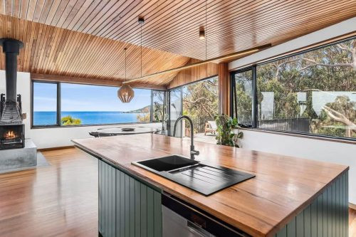 Ocean Echo, Lorne 13