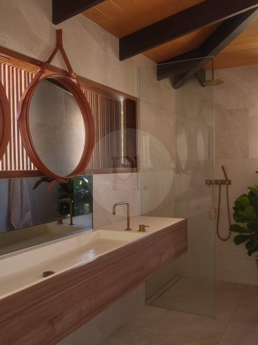 Vermilion, Teneriffe 20