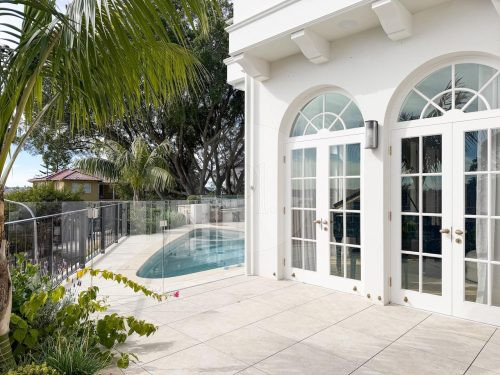 Antoinette, Bellevue Hill 17
