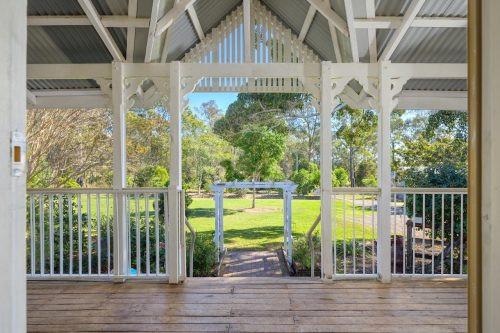 Brumby Hill, Tuchekoi 30
