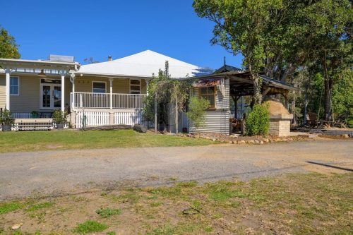Brumby Hill, Tuchekoi 4