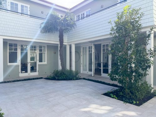 facade garage driveway