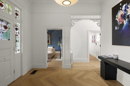 Epsilon, Ivanhoe 6